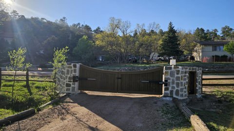 Big Blu's fencing project 3 in Colorado Springs